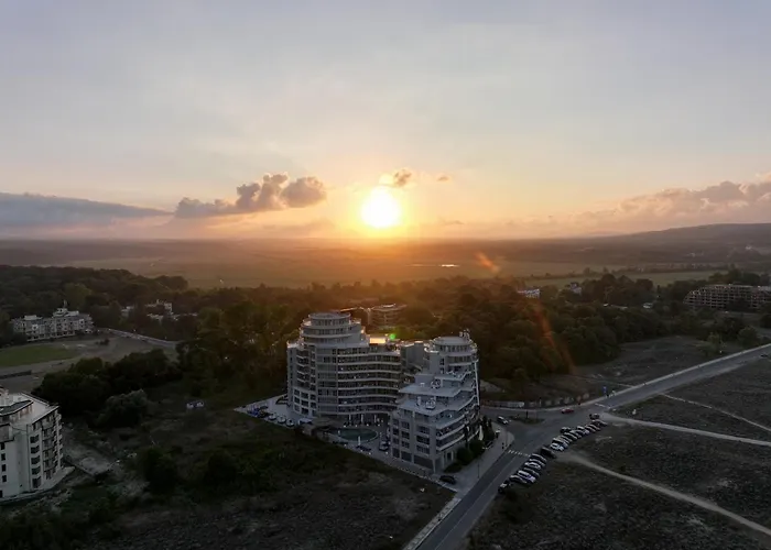 Allure Beach Resort Aparthotel